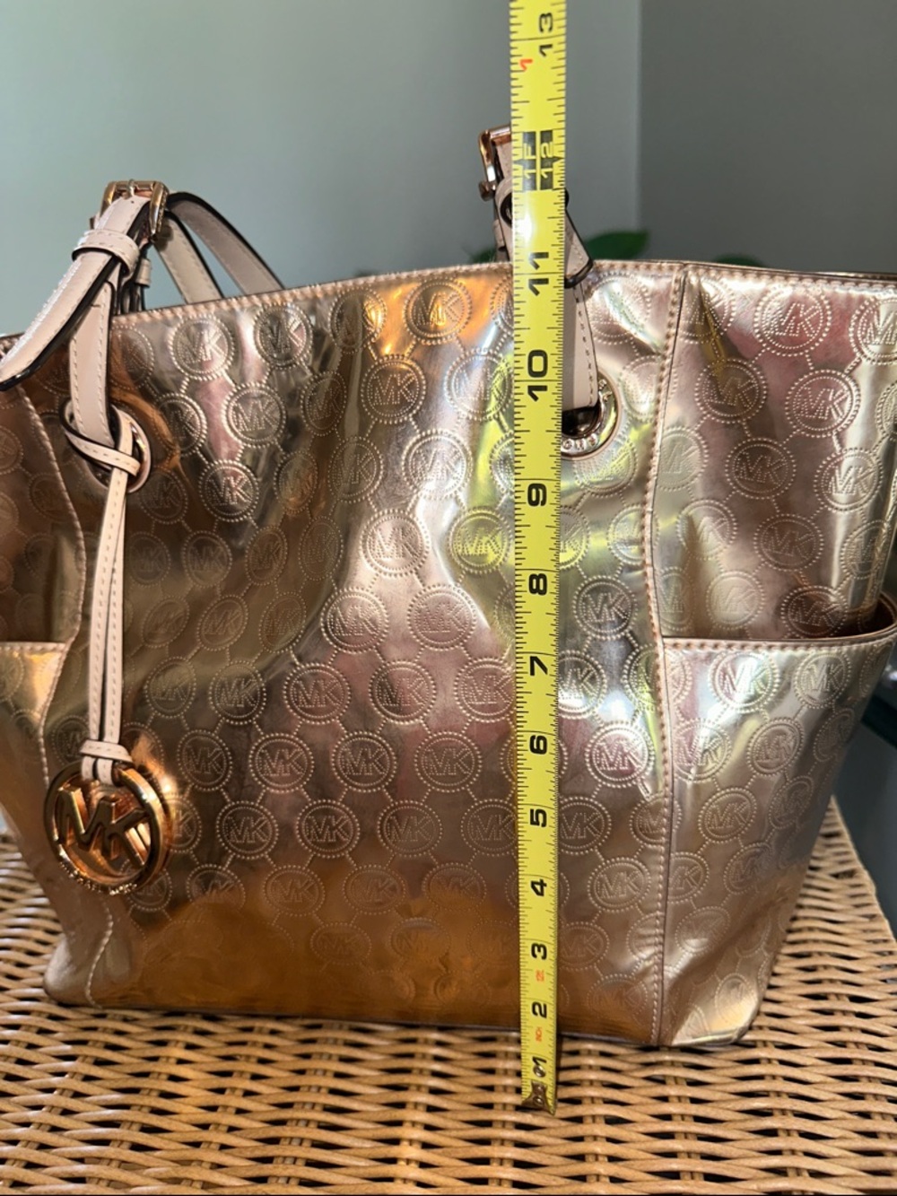 Michael Kors  Gold Embossed MK Signature Tote excellent condition - Picture 12 of 13